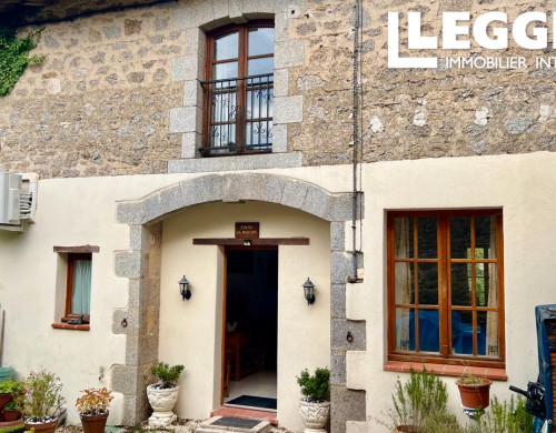 maison  PIEGUT PLUVIERS